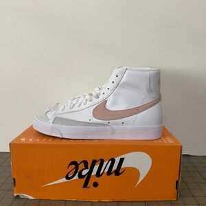 Nike Blazer Mid ‘77 Vintage ‘White Pink Oxford’ Womens